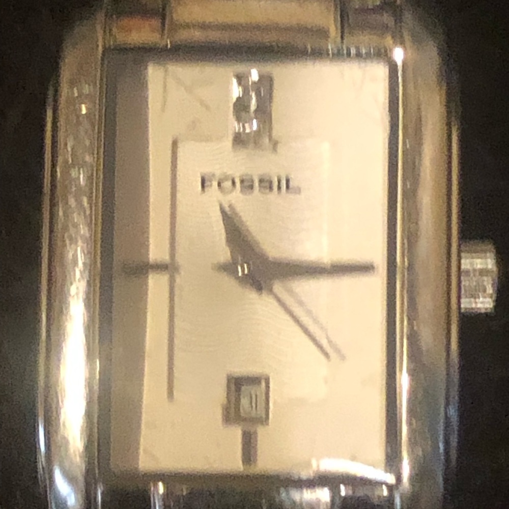 Fossil Watch Good Working Condition - image 2